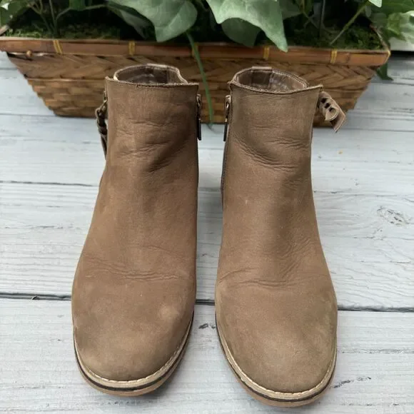 Blondo Dark Taupe Waterproof Liam Boots Comfortable Leather Chelsea Ankle Bootie - Picture 2 of 8